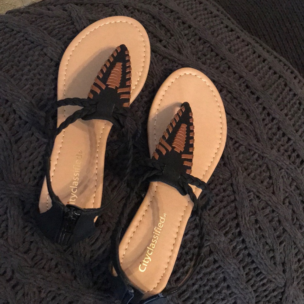 NWT summer sandals